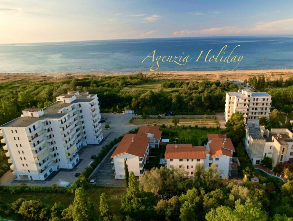 Case-Appartamenti-villette-in-vendita-San Salvo-Marina-Agenzia-Holiday-Immobiliare